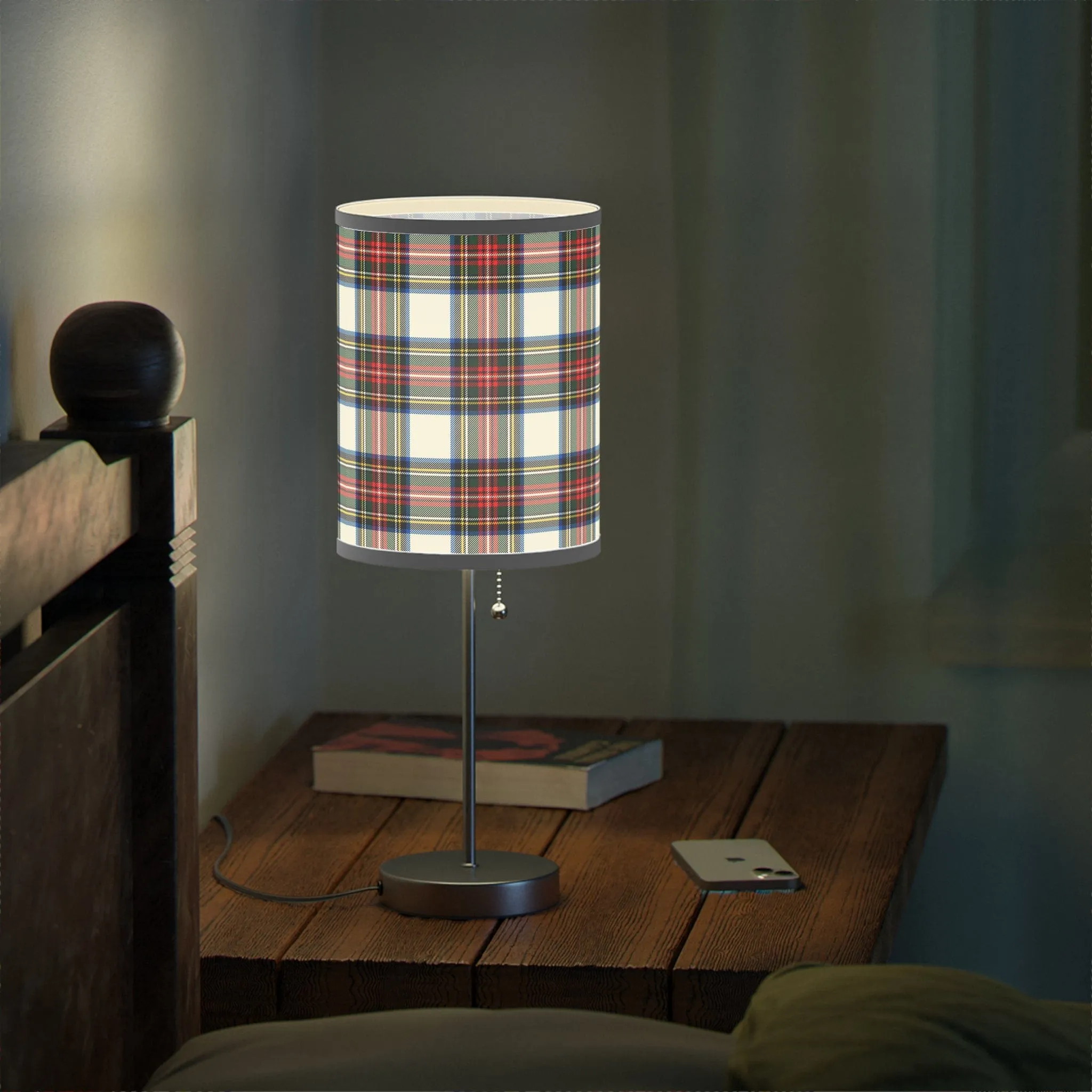 Scottish Checker Grid Table Lamp on a Stand (Type A Plug)